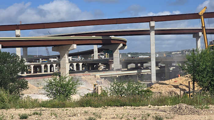 Several busy San Antonio highways will experience closures this weekend