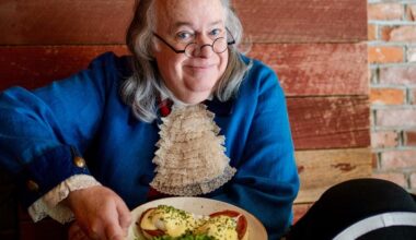 Brunch with Ben offers eggs and pancakes with a side of history – Metro Philadelphia