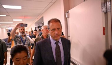 Comptroller Brad Lander returns to Lower Manhattan court days after arrest to again advocate for immigrants facing ICE arrest