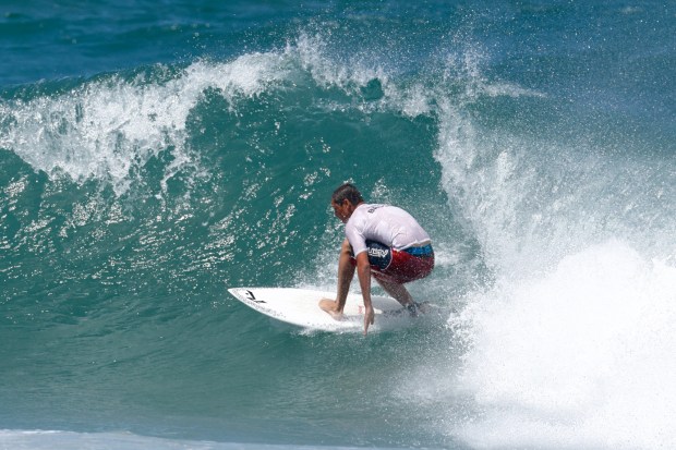 A surfer competes at the 2025 Bro-Am Beachfest (Jon Clark)