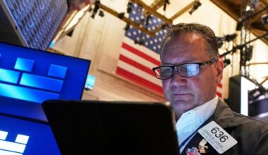 US stocks add a bit more to their all-time high