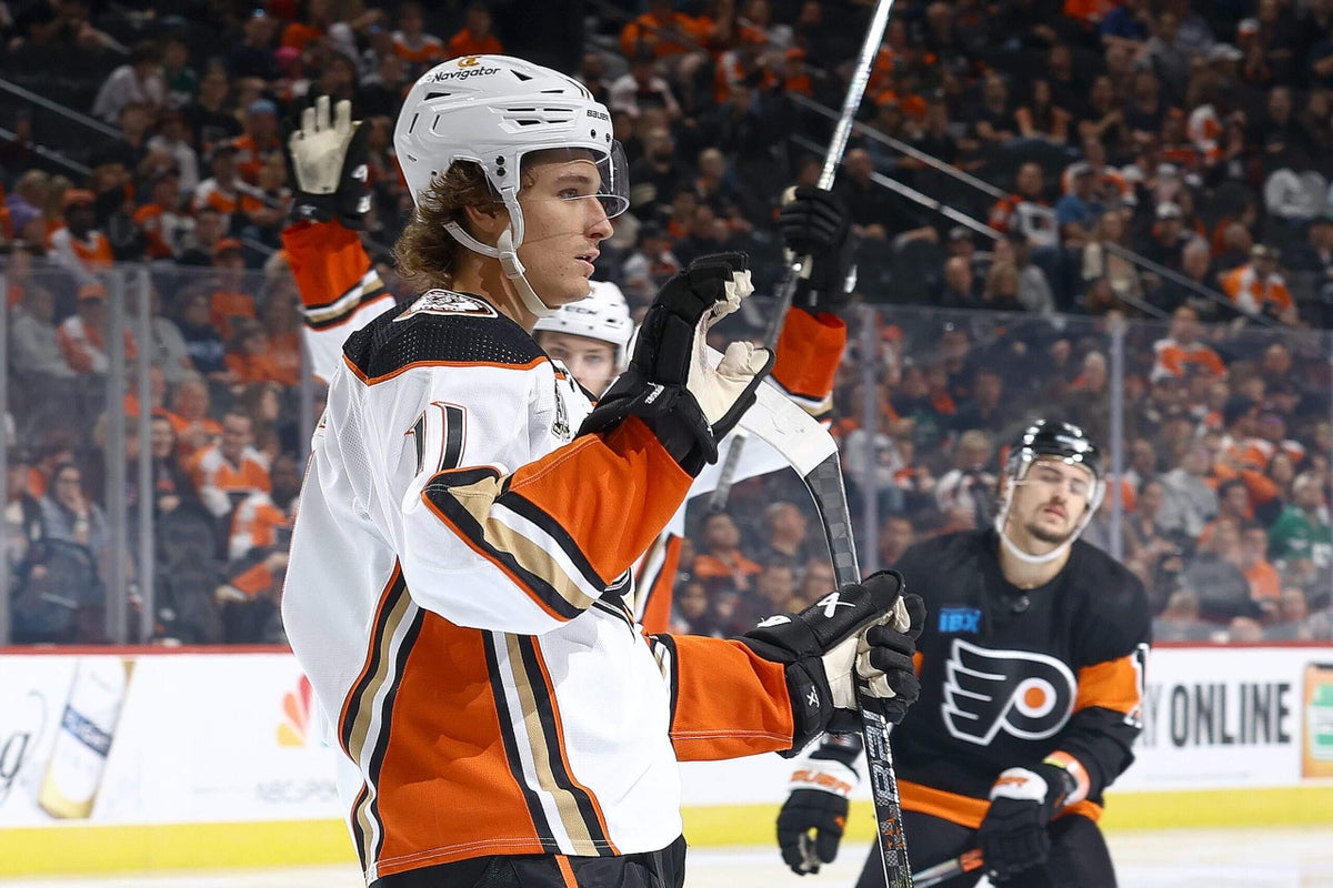 NHL trade grades: Ducks cut bait on Trevor Zegras, selling low to Flyers