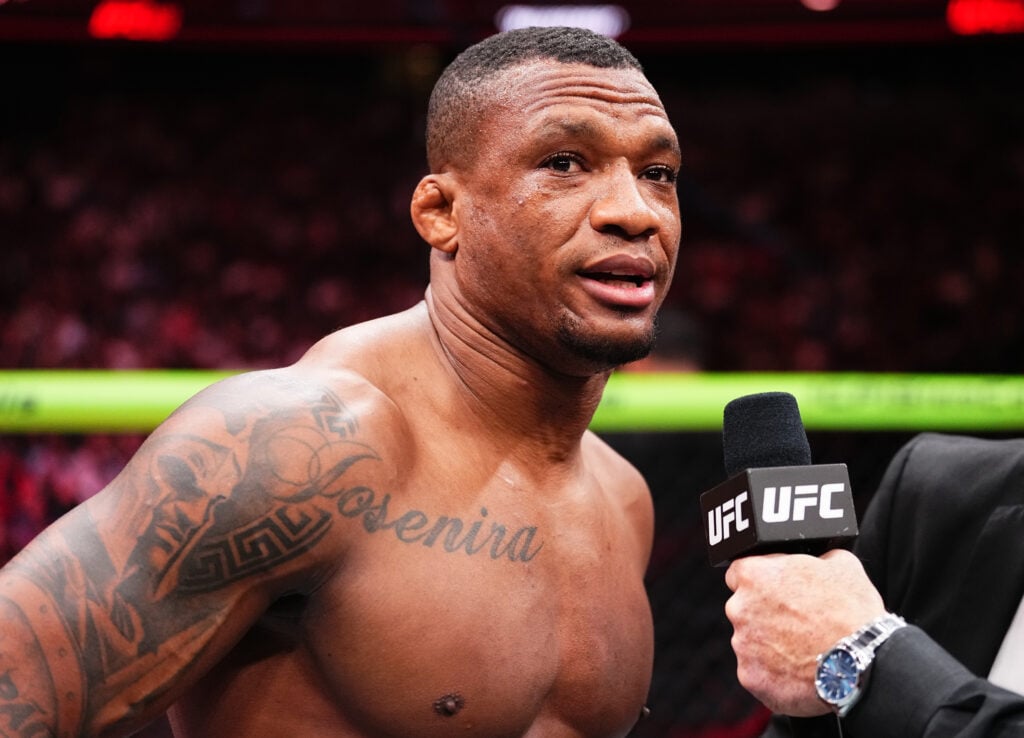 UFC 302: Almeida v Romanov