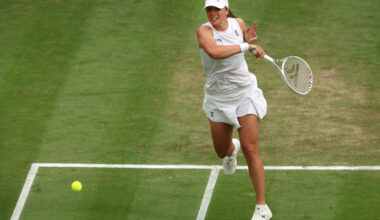 Swiatek back on grass; rematch of 2024 final in first round