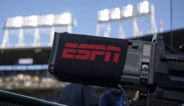 MLB, ESPN renew talks to keep baseball on network: Sources