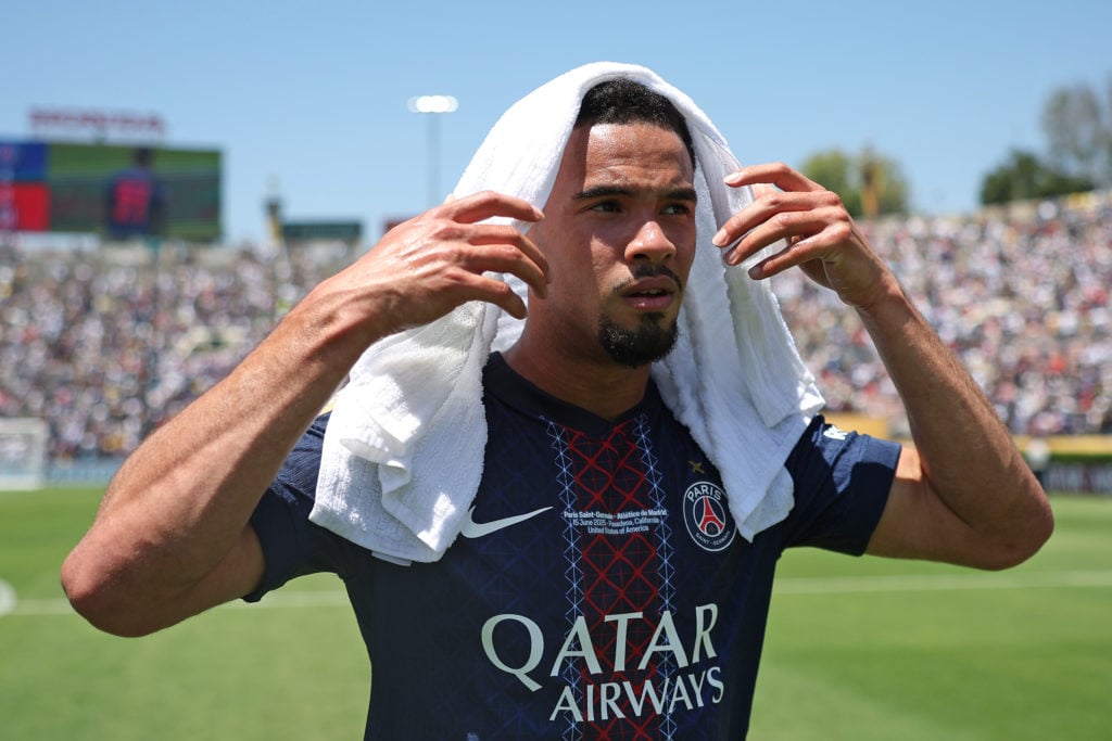 Warren Zaire-Emery with a towel on his head after PSG against Atletico Madrid in the FIFA Club World Cup.