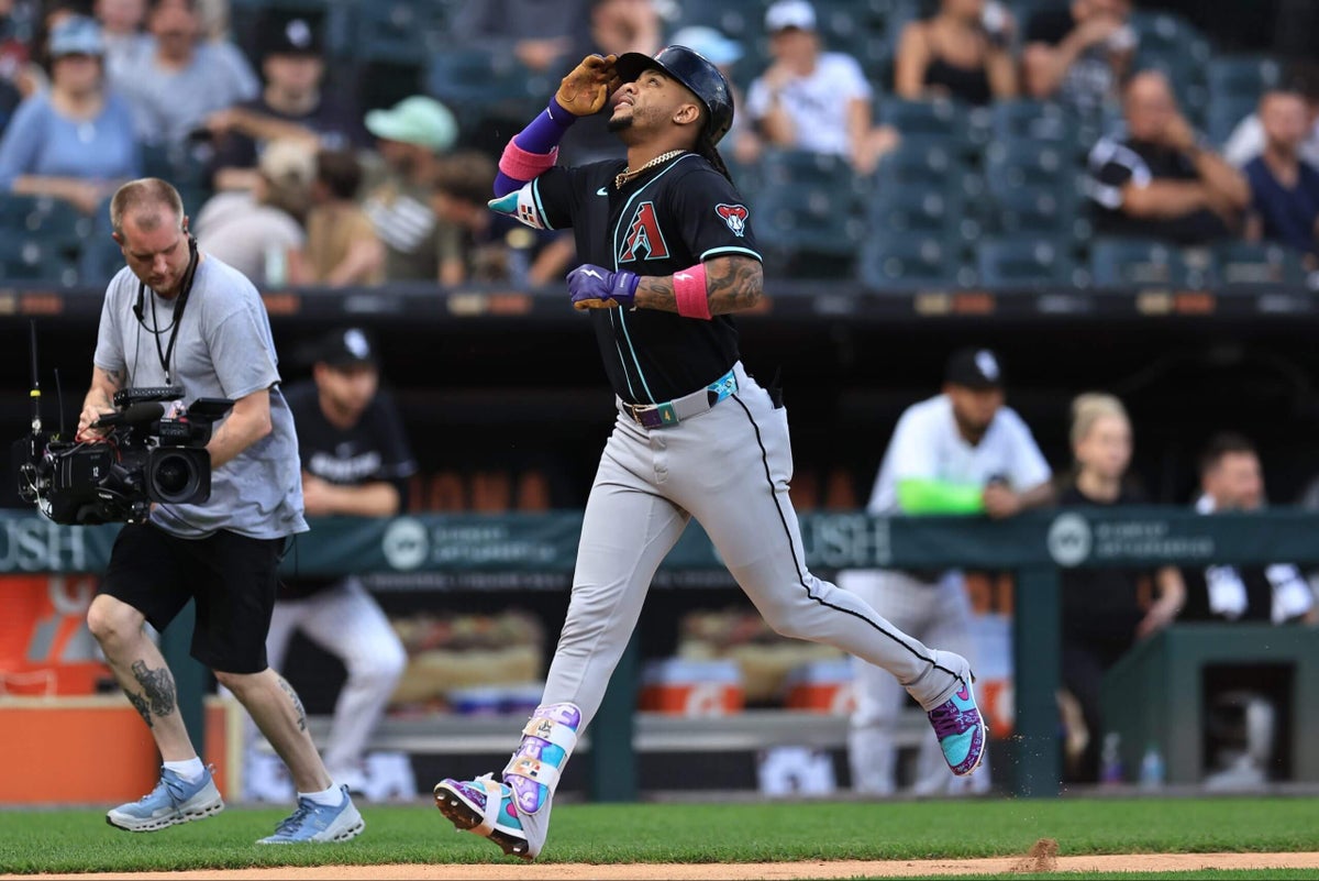 Arizona Diamondbacks’ Ketel Marte visibly upset after heckler references his late mother