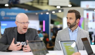 Matt Glickman, CEO of Genesis Computing, and Stefan Williams, VP at Snowflake Ventures, talk with theCUBE about agentic AI during the Snowflake Summit.