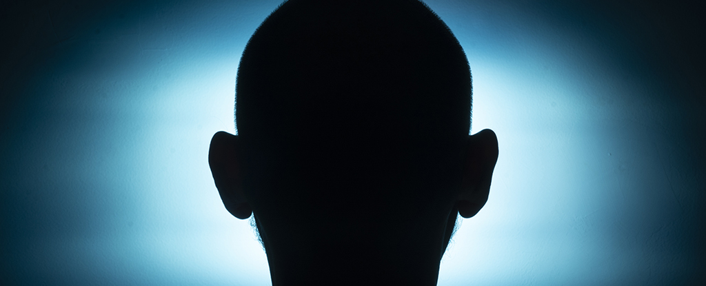 Scientists Beamed Light Right Through a Man's Head For The First Time : ScienceAlert