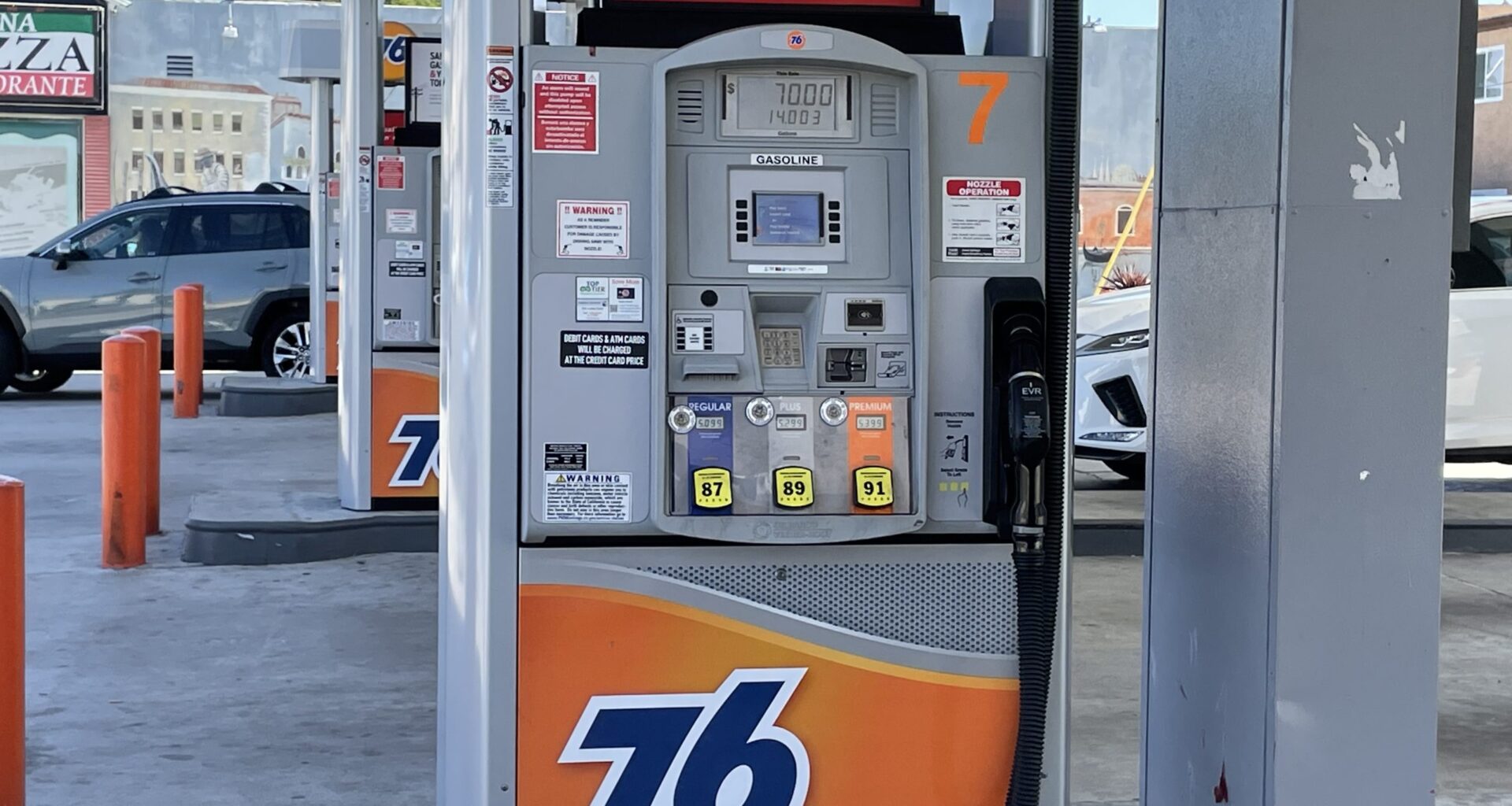 San Diego County gas prices dropping slightly