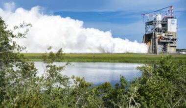 NASA completes full-duration 'hot fire' test of new RS-25 engine