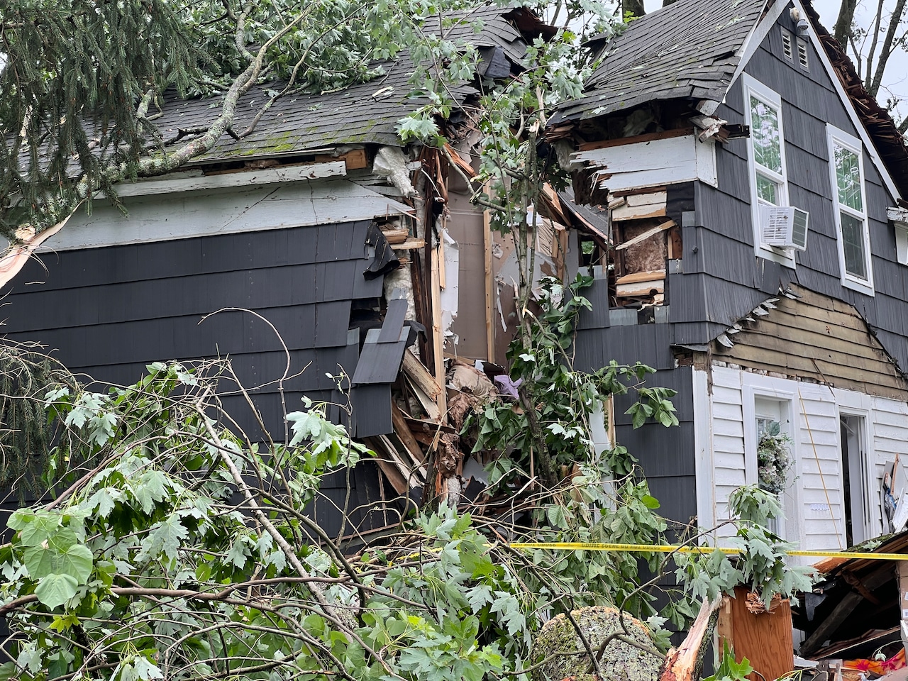 Update: 3 dead ― including twin girls ― in Central NY storm. A mother’s cry: ‘Get my kids out!’