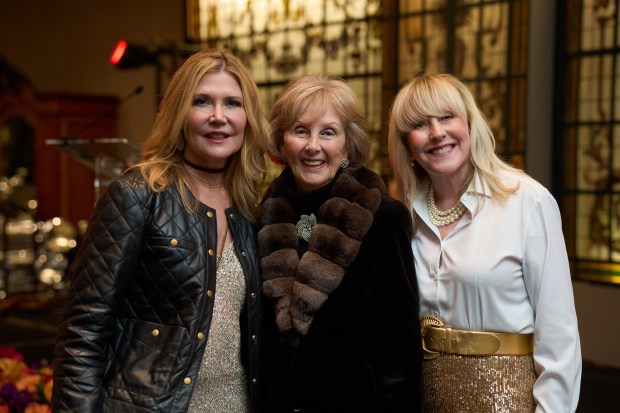 Shelly Atkinson, Sally Oxley, and Pam Spain (John Reidy Photography)