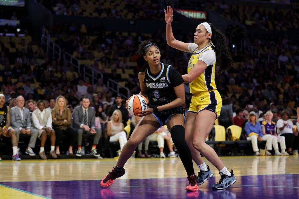 Chicago Sky beat the Los Angeles Sparks 92-85