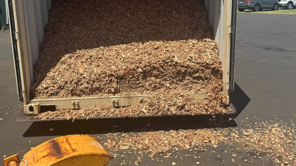 Stargazer Industries Hawaiʻi at forefront of getting wood-chipped mulch from island to island easier : Big Island Now