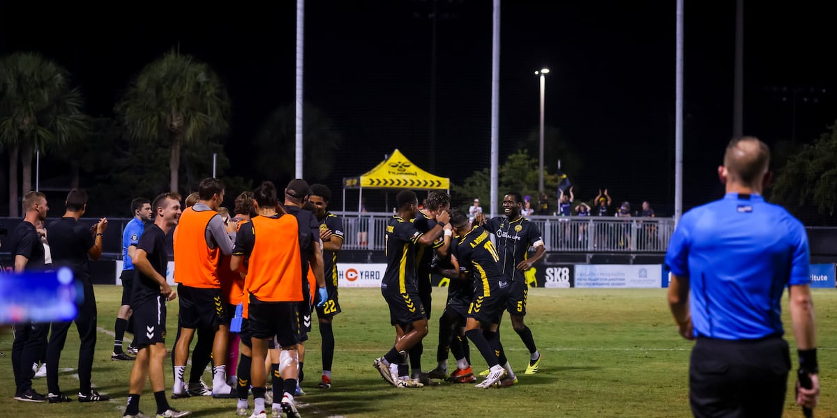 Charleston Battery blast Phoenix in sensational 4-1 win for sold-out crowd