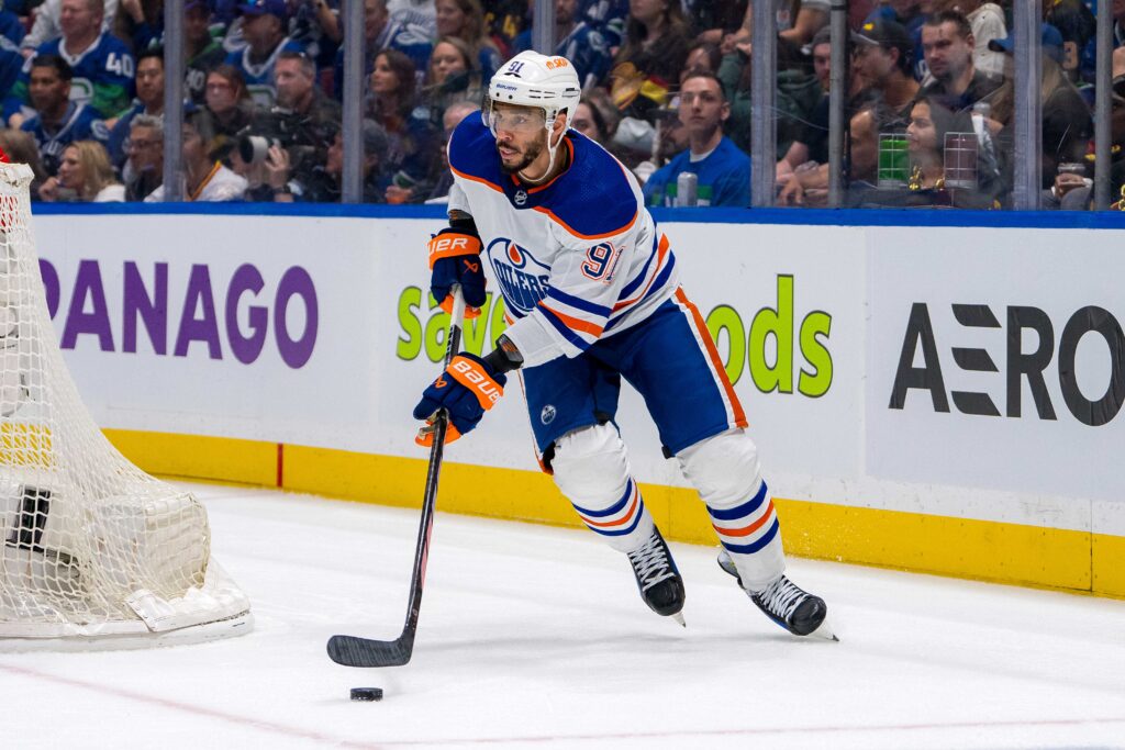 Canucks To Acquire Evander Kane From Oilers