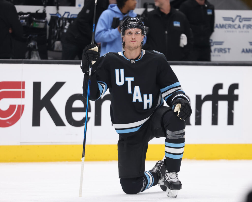 West Notes: Bjugstad, Bortuzzo, Jeannot, Duchene
