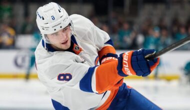 Canadiens acquire Noah Dobson in trade with Islanders, will sign him to 8-year extension