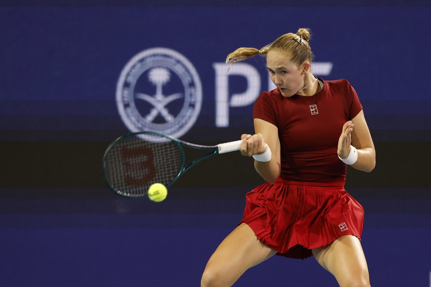 Mirra Andreeva in action ahead of WTA Rome.