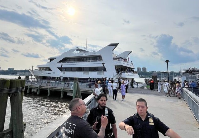 Cruise yacht with 350 people aboard slams into Hudson River dock, injuring 35 in NYC