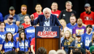 At fiery Fort Worth rally, Bernie Sanders galvanizes crowd with anti-Trump message