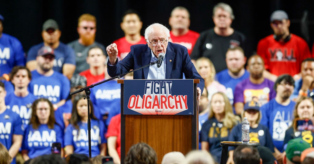 At fiery Fort Worth rally, Bernie Sanders galvanizes crowd with anti-Trump message