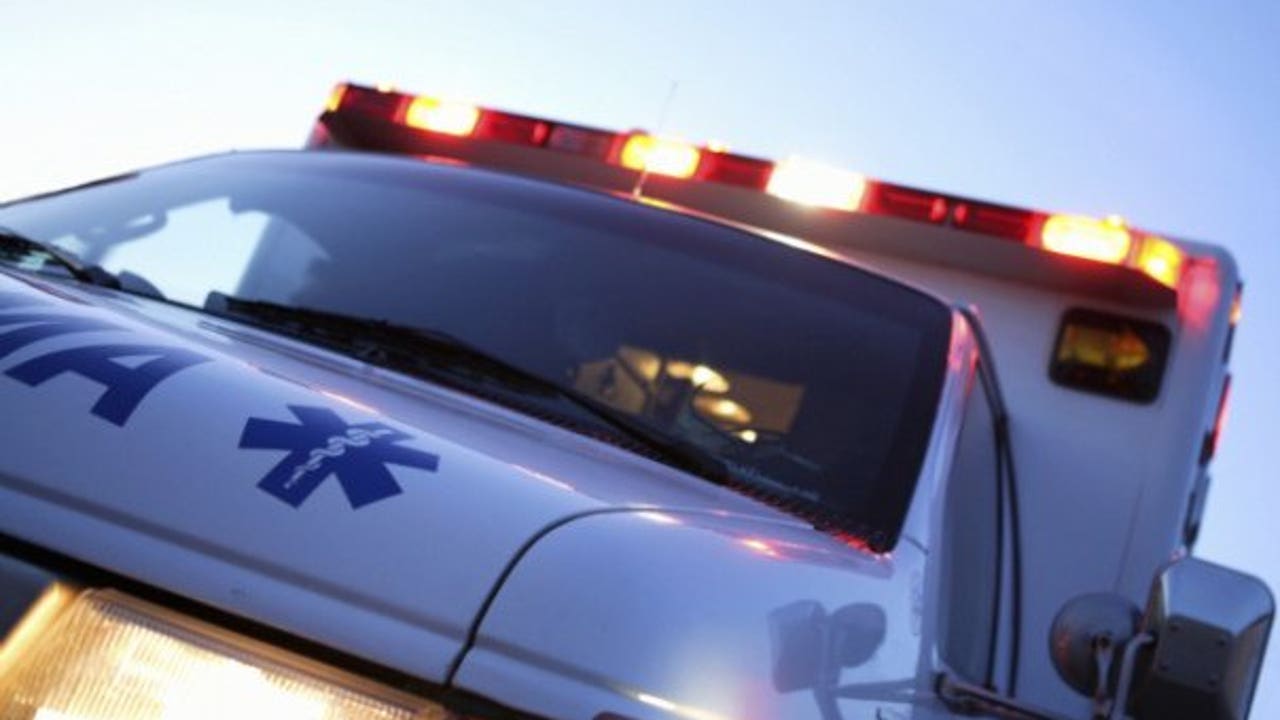Chicago crash: 3 killed, 1 hurt on Far South Side, police say