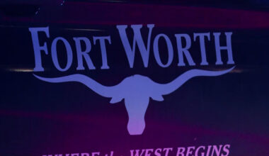 Wrong-way crash on I-35 kills 1, injures 2 in Fort Worth