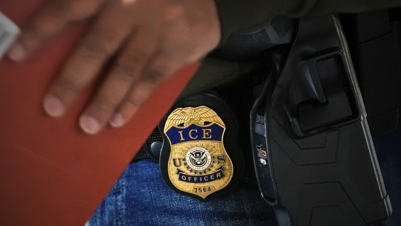 ICEBlock: This iPhone app alerts users to nearby ICE sightings