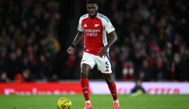 Barcelona make their move for soon-to-be-free Arsenal midfielder - report