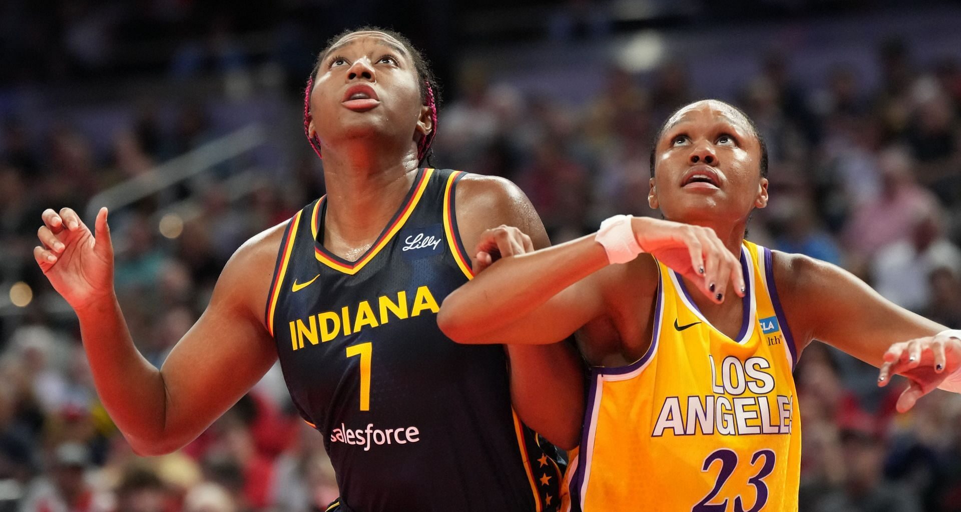 Indiana Fever vs Los Angeles Sparks - Source: Getty