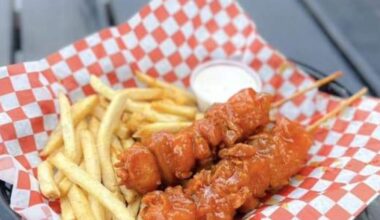 Dallas caterer Eddie Deen opens chicken spot in Arlington