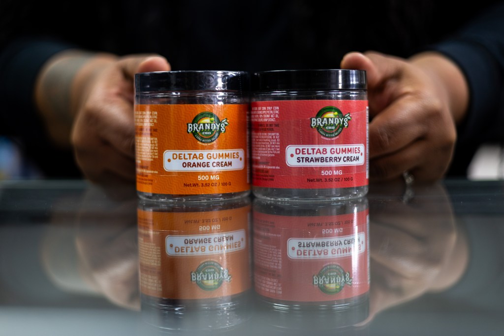 As Texas wrestles with intoxicating hemp, Illinois is MIA