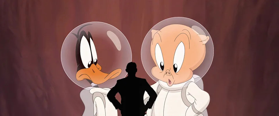Daffy Duck (voice: Eric Bauza), Porky Pig (voice: Eric Bauza)