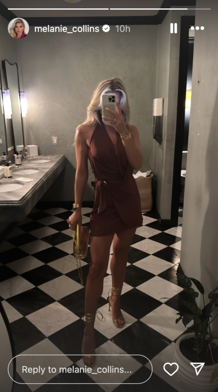 NFL sideline reporter Melanie Collins takes a photo.Melanie Collins&sol;IG&period;