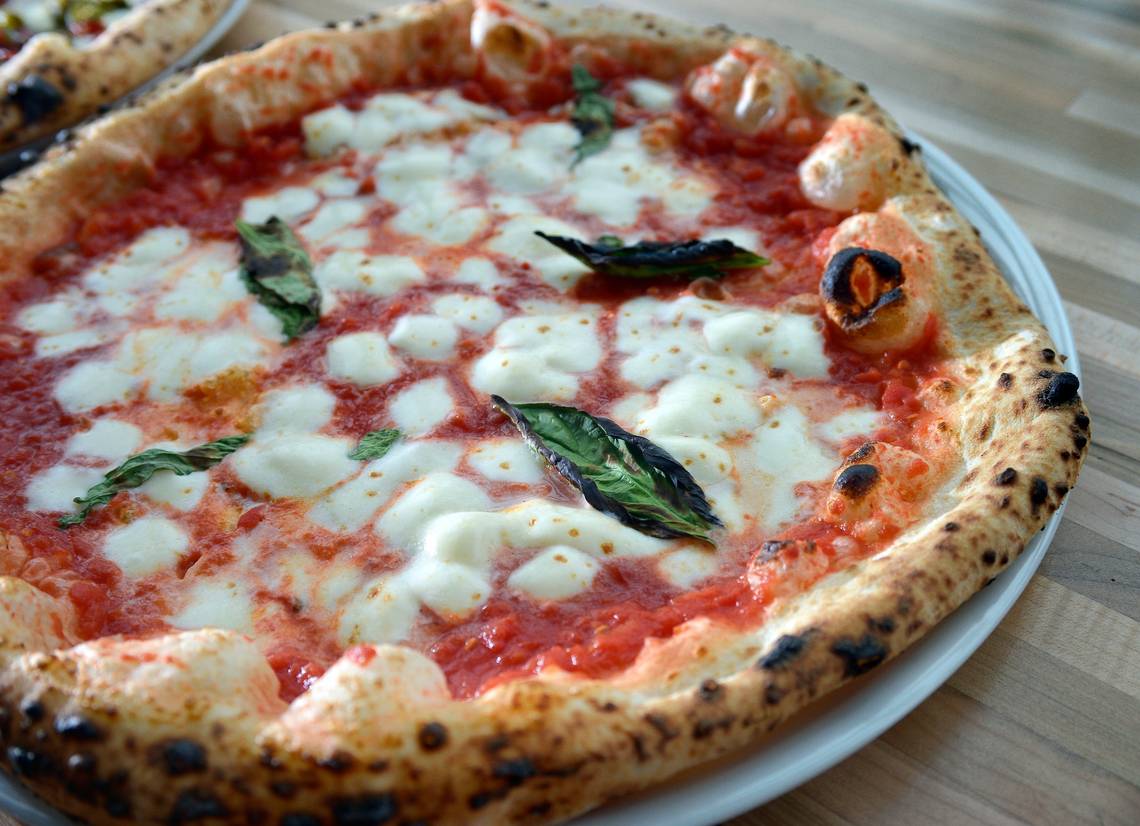 ‘The PIZZA!!!’ Fort Worth Italian spot’s wood-fired pies come highly recommended