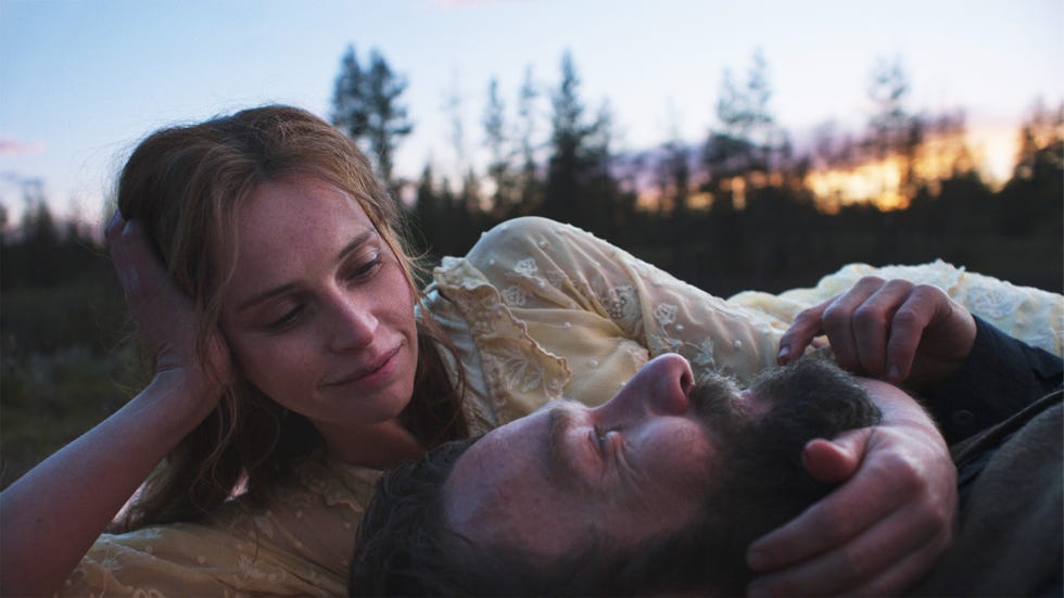 felicity jones, joel edgerton, train dreams