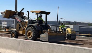 Freeway construction projects will restrict traffic in several parts of metro Phoenix this weekend,...