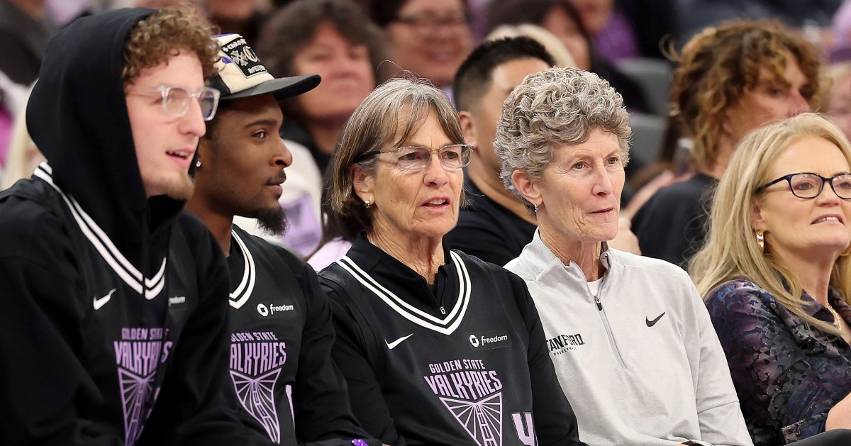 They built the Bay Area women's basketball community. Now, they're Valkyries fans