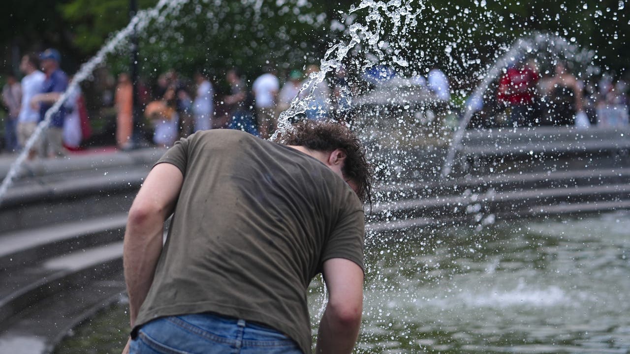 NYC is under an extreme heat warning for several days