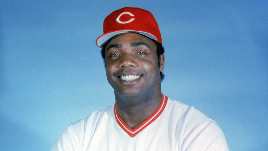 Former Reds Hall of Famer Dave Parker dead at 74