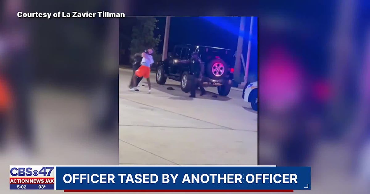 Jacksonville officer misfires taser, striking partner, while trying to make an arrest – 104.5 WOKV