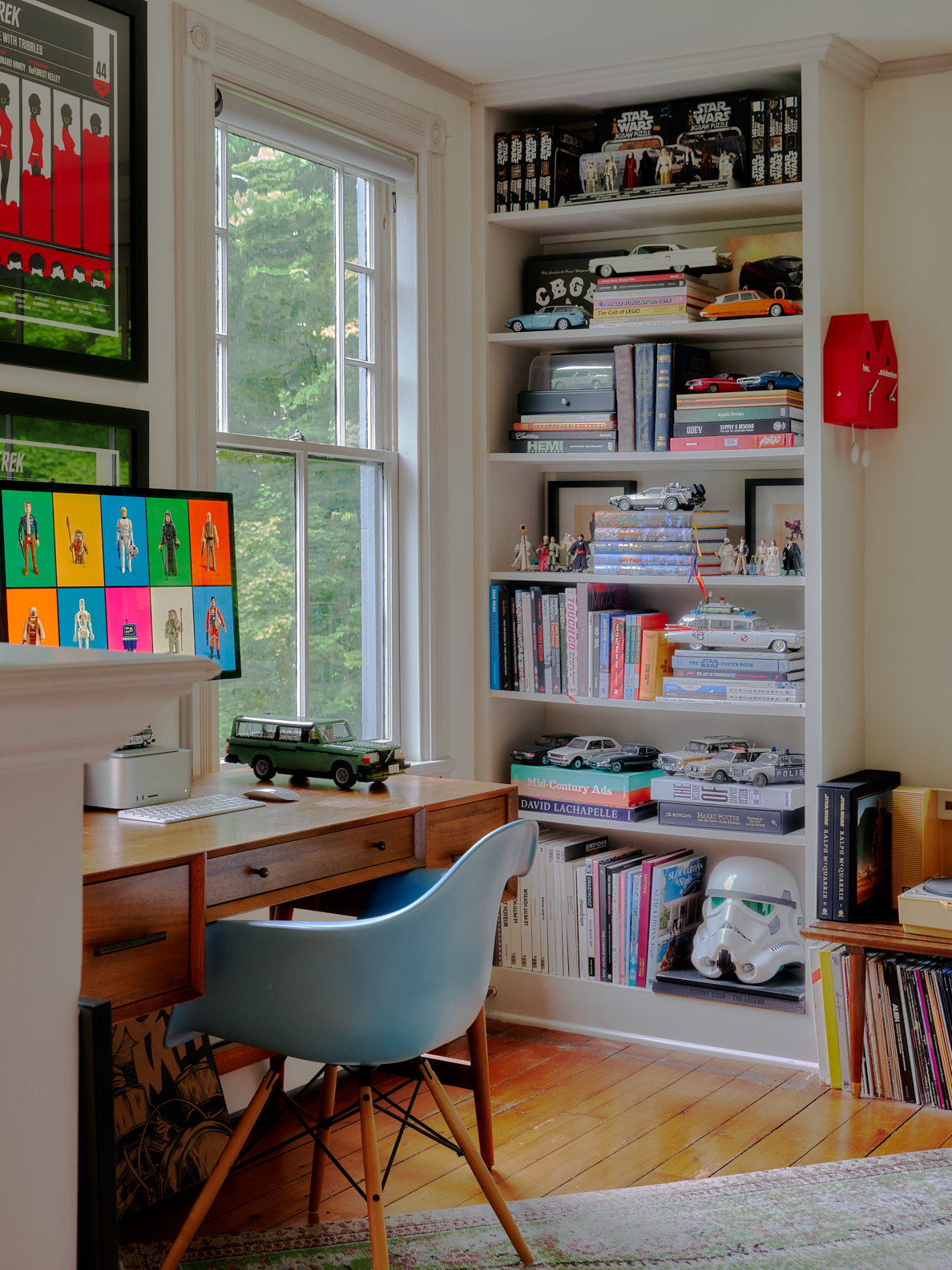 blue desk chair