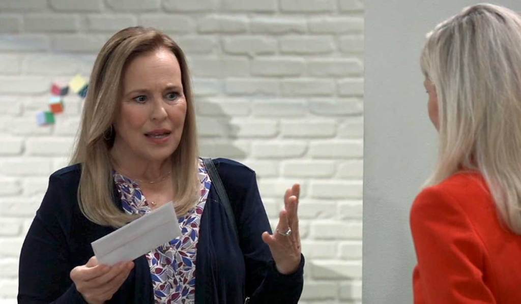 Laura and Ava talk GH
