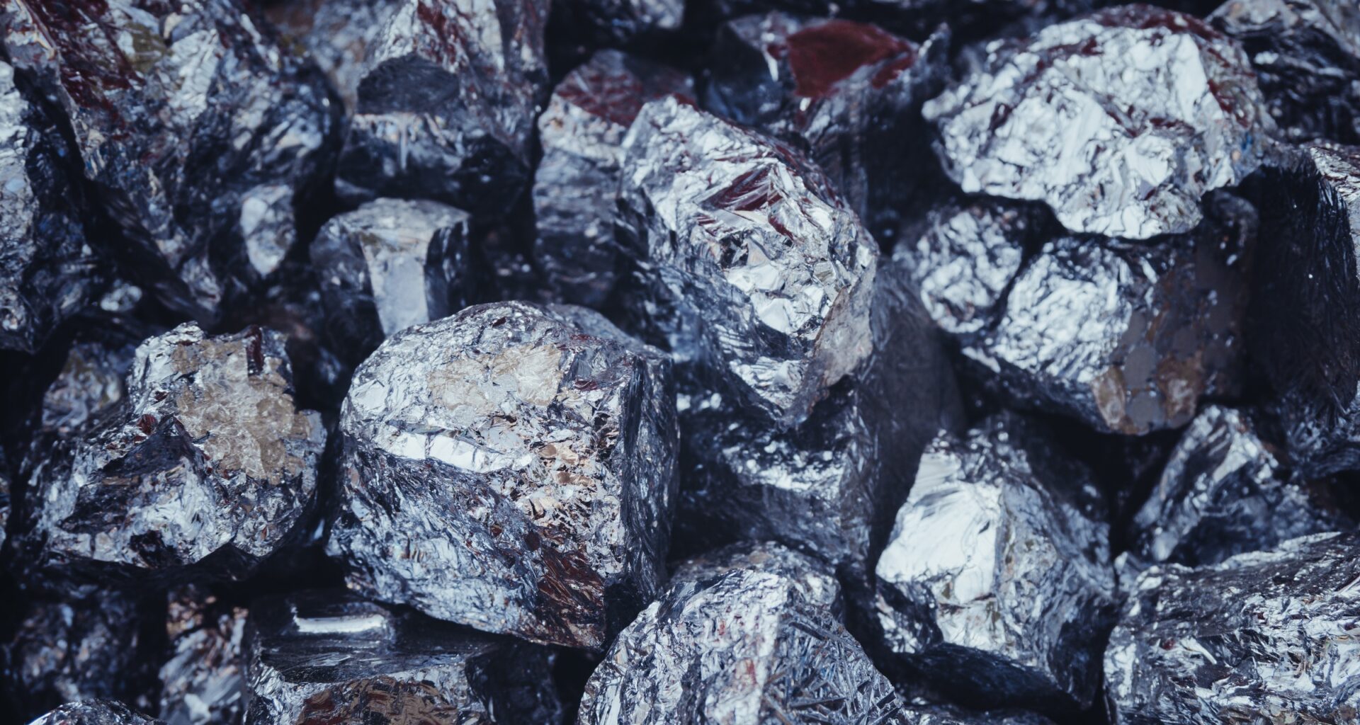 Researchers found three minerals never before catalogued on Earth