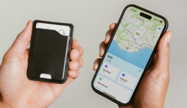 Nomad’s minimalist MagSafe wallet has a tracking card built in