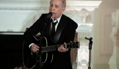 Paul Simon cancels 2 Philadelphia shows because of severe back pain