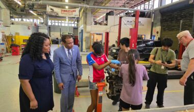 Philly teachers get career training boost from City Council