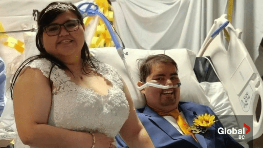 Click to play video: 'This is BC: Hospital staff help couple get married in ICU'